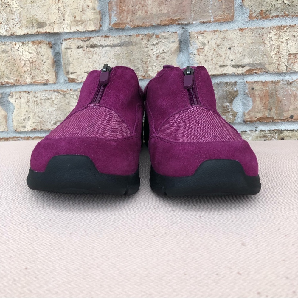 Lands’ End Women's All Weather Insulated Purple Suede Leather Zip Moc Shoes 11 - Picture 5 of 14
